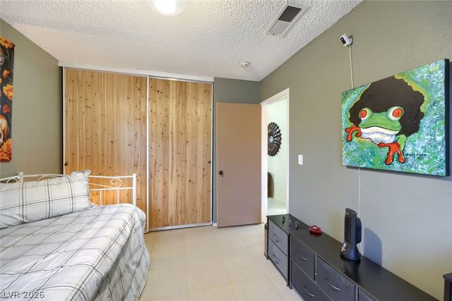 4213 Essex Green Court, Las Vegas, NV 89110