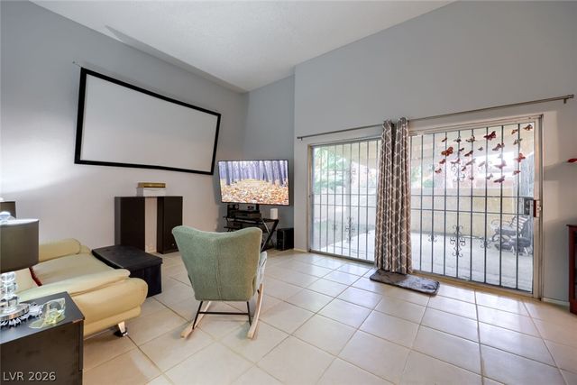 4213 Essex Green Court, Las Vegas, NV 89110