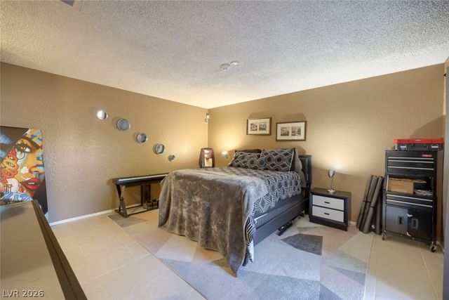 4213 Essex Green Court, Las Vegas, NV 89110