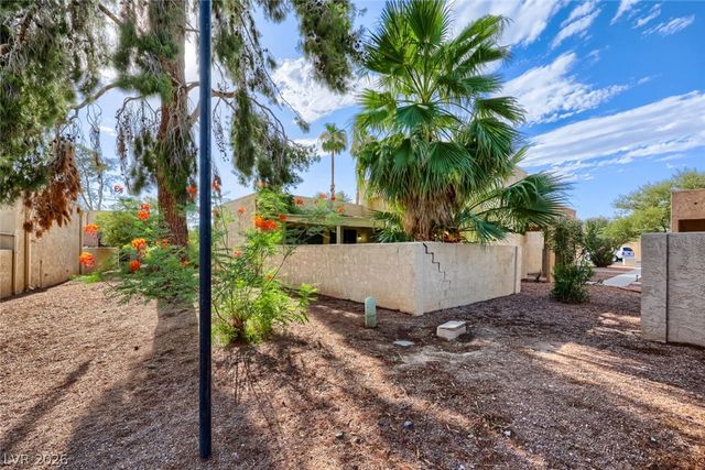 4213 Essex Green Court, Las Vegas, NV 89110