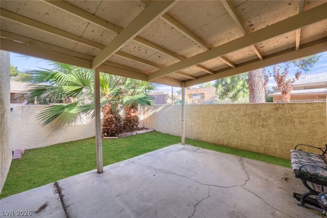 4213 Essex Green Court, Las Vegas, NV 89110