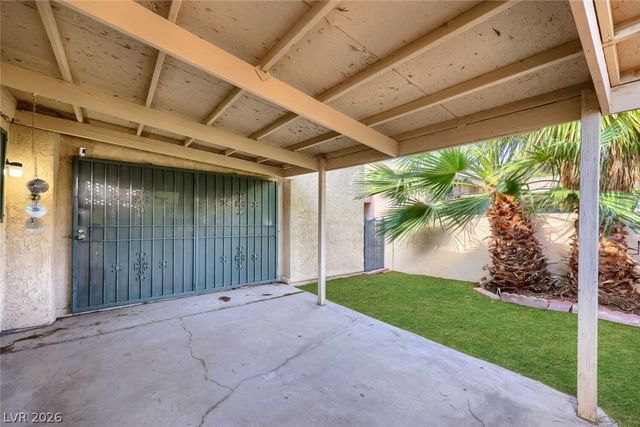 4213 Essex Green Court, Las Vegas, NV 89110