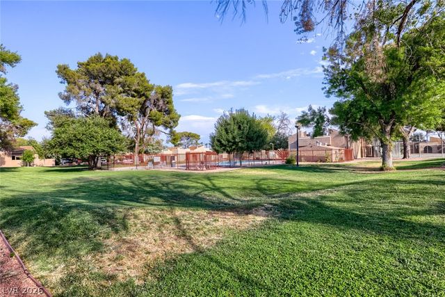 4213 Essex Green Court, Las Vegas, NV 89110