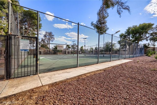 4213 Essex Green Court, Las Vegas, NV 89110