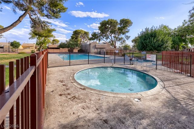 4213 Essex Green Court, Las Vegas, NV 89110