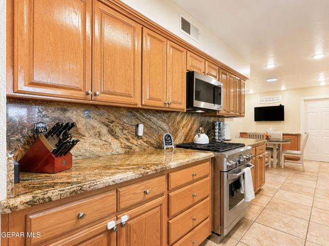241 NORTHWIND Drive, El Paso, TX 79912