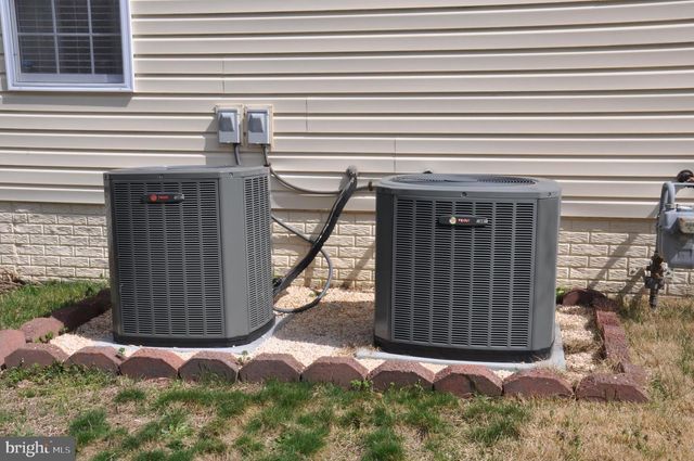 10621 GALLANT FOX WAY, Ruther Glen, VA 22546