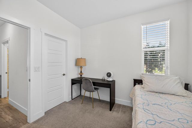 10070 Sea Turtle St, Elk Grove, CA 95757