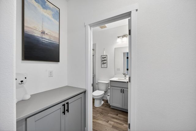 10070 Sea Turtle St, Elk Grove, CA 95757