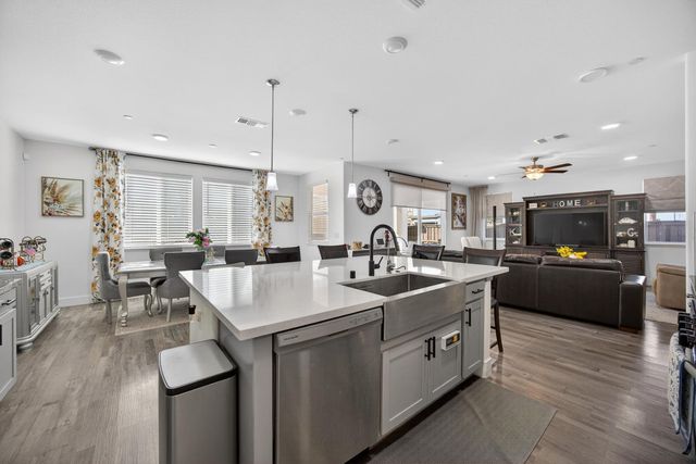 10070 Sea Turtle St, Elk Grove, CA 95757