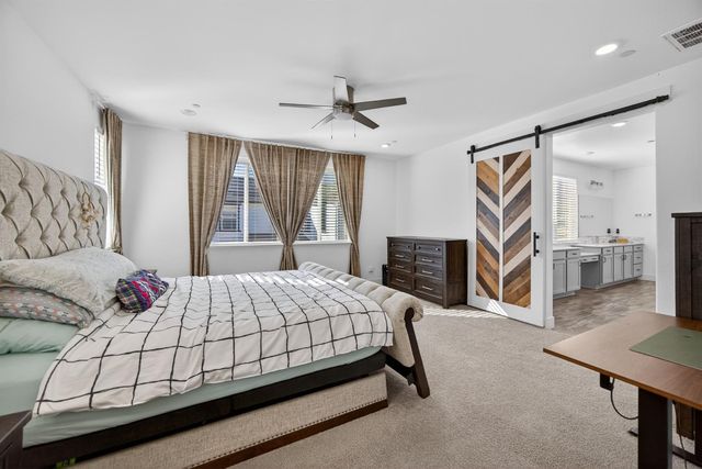 10070 Sea Turtle St, Elk Grove, CA 95757