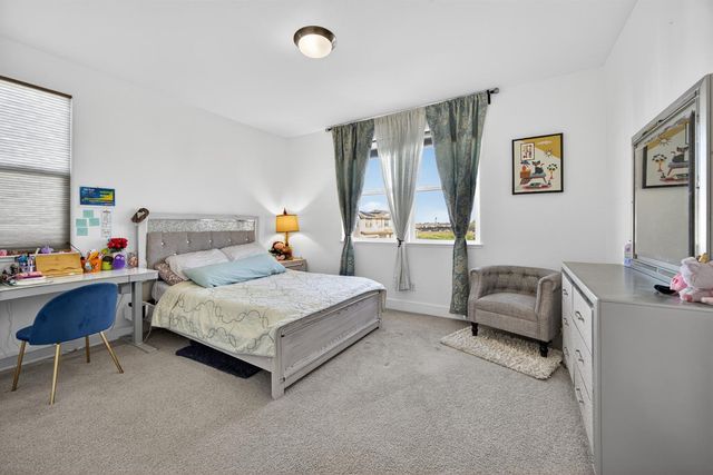 10070 Sea Turtle St, Elk Grove, CA 95757