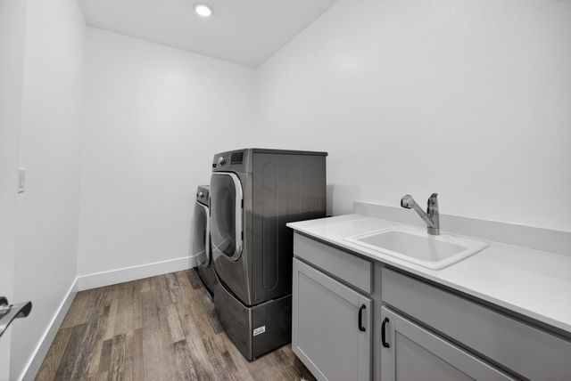 10070 Sea Turtle St, Elk Grove, CA 95757