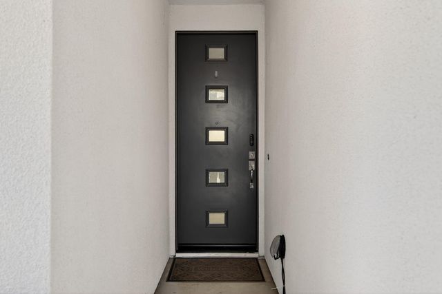 10070 Sea Turtle St, Elk Grove, CA 95757