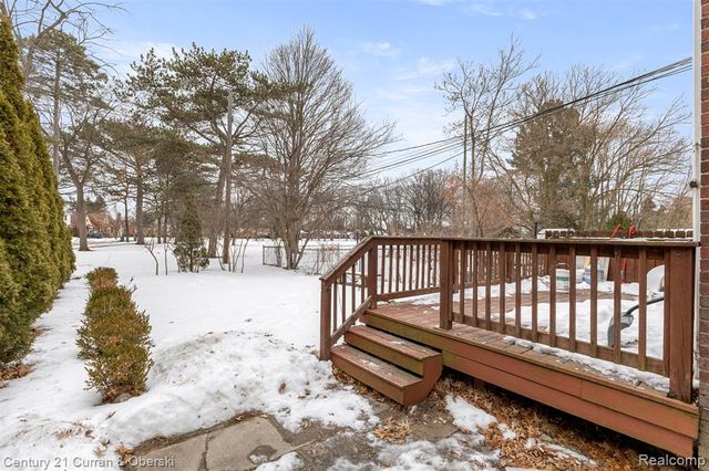 18235 Outer Drive, Dearborn, MI 48128