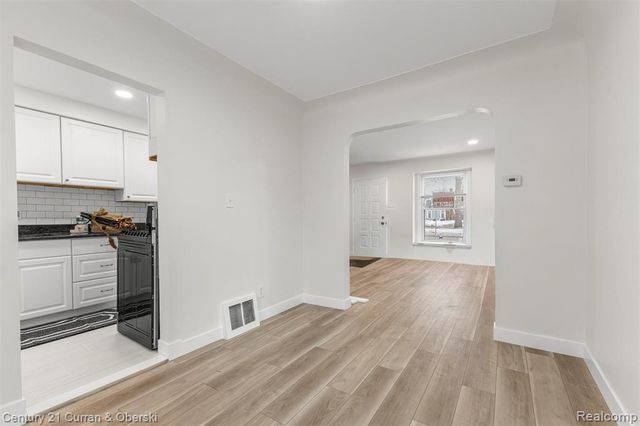 18235 Outer Drive, Dearborn, MI 48128