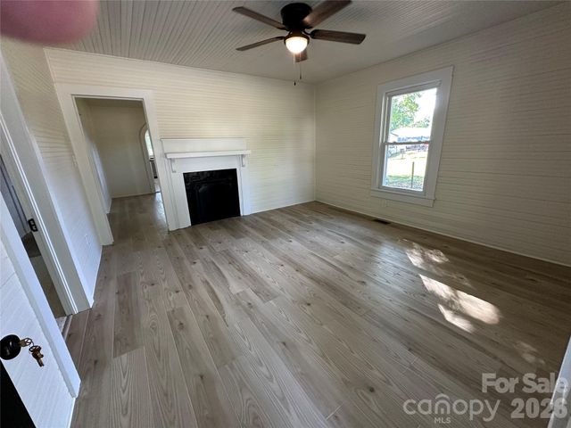919 Orangewood Street, Kannapolis, NC 28081