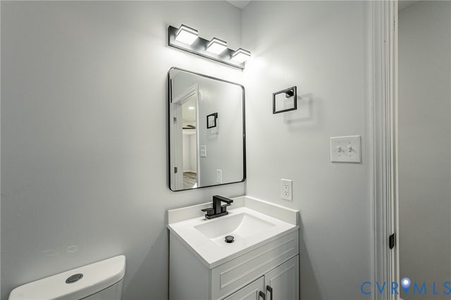 5354 Thornington Dr, North Chesterfield, VA 23237