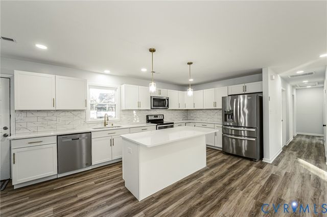 5354 Thornington Dr, North Chesterfield, VA 23237