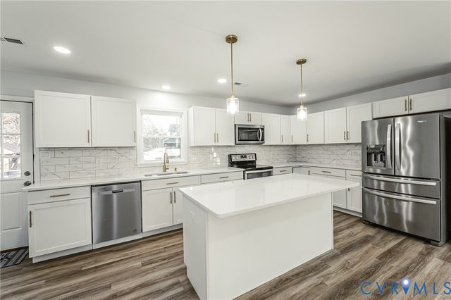 5354 Thornington Dr, North Chesterfield, VA 23237