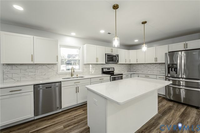 5354 Thornington Dr, North Chesterfield, VA 23237