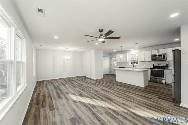 5354 Thornington Dr, North Chesterfield, VA 23237