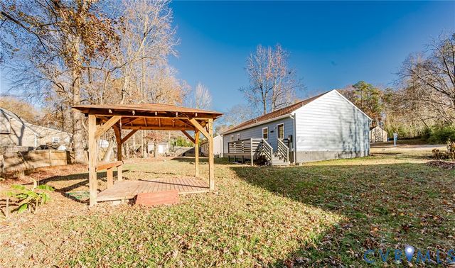 5354 Thornington Dr, North Chesterfield, VA 23237