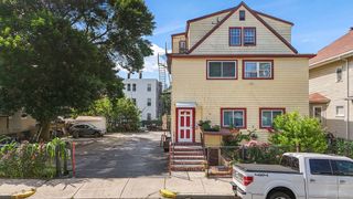 70 Highland St, Revere, MA 02151