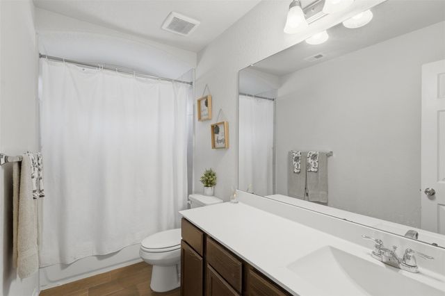 8219 Quiet Prairie Trail, Houston, TX 77049