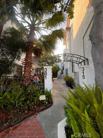 301 Diamond B, Redondo Beach, CA 90277