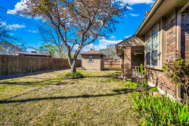 300 Morene Avenue, Waxahachie, TX 75165