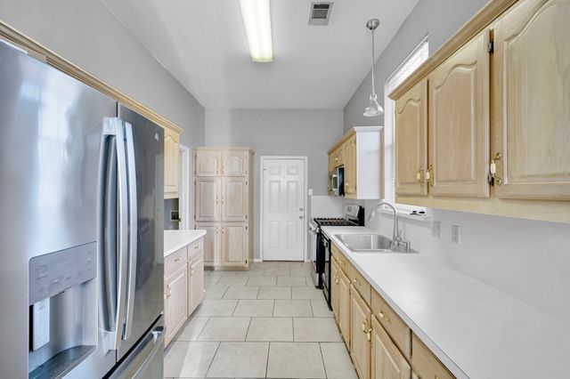 300 Morene Avenue, Waxahachie, TX 75165