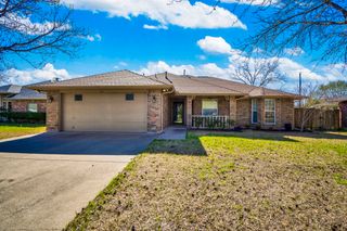 300 Morene Avenue, Waxahachie, TX 75165