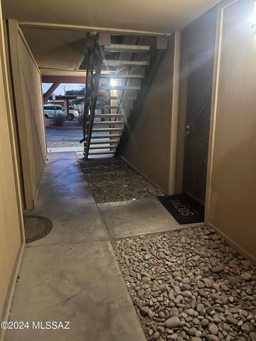 1810 E Blacklidge Dr Apt 403, Tucson, AZ 85719