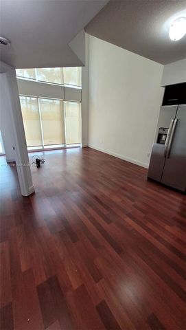 41 SE 5th St 709, Miami, FL 33131