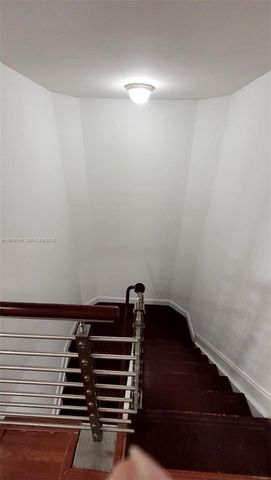 41 SE 5th St 709, Miami, FL 33131