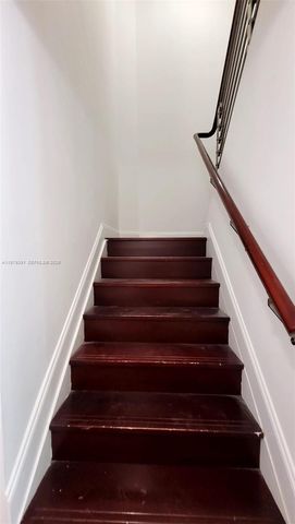 41 SE 5th St 709, Miami, FL 33131