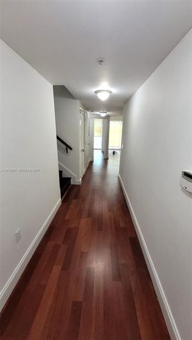 41 SE 5th St 709, Miami, FL 33131