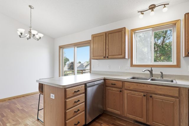1114 Hidden Creek Boulevard, Mayer, MN 55360