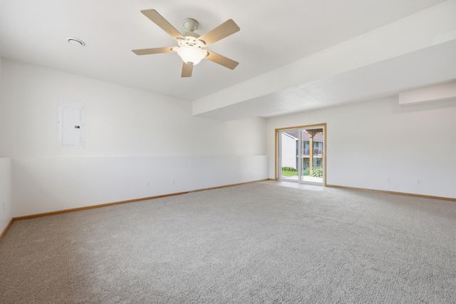 1114 Hidden Creek Boulevard, Mayer, MN 55360