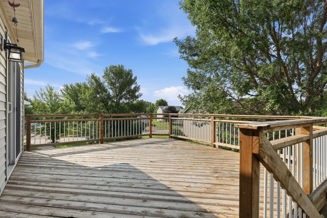1114 Hidden Creek Boulevard, Mayer, MN 55360