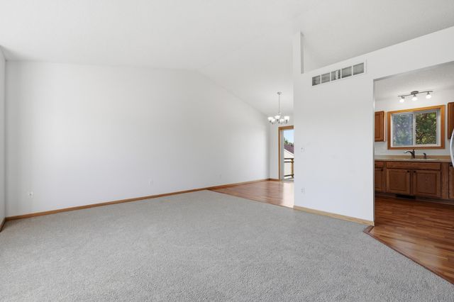 1114 Hidden Creek Boulevard, Mayer, MN 55360