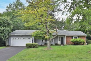 4249 Rowanne Road, Columbus, OH 43214