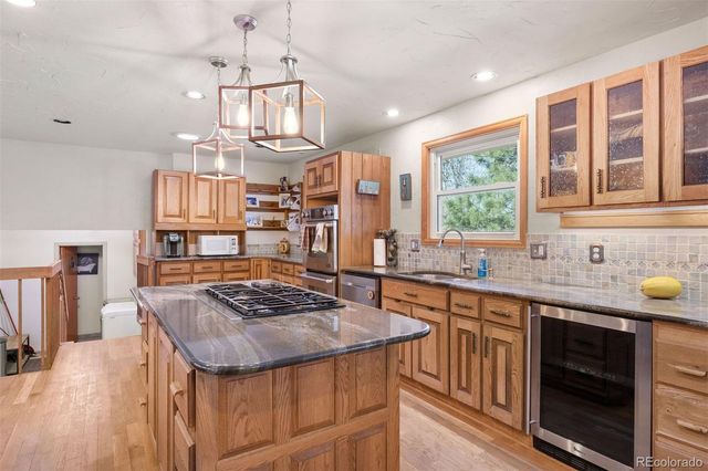 2399 Vista Drive, Larkspur, CO 80118