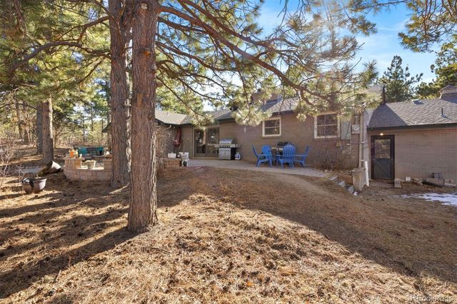2399 Vista Drive, Larkspur, CO 80118