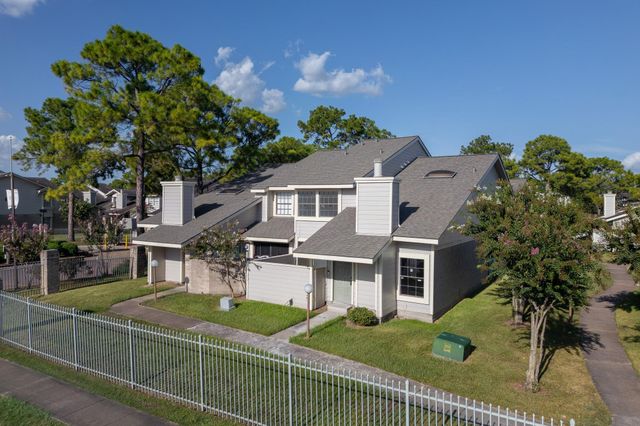 11901 Bob White Drive 16-842, Houston, TX 77035