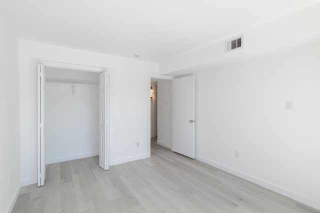 11901 Bob White Drive 16-842, Houston, TX 77035