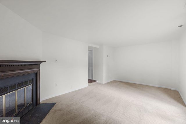 8039 HOLLOW REED CT, Frederick, MD 21701