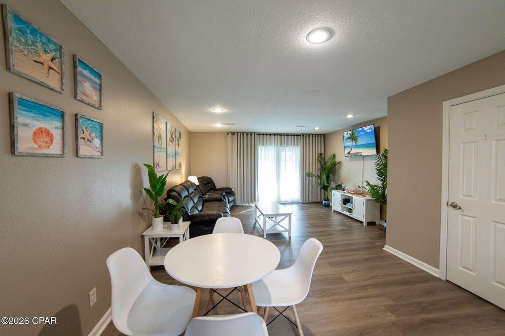Image 7 of property listing at 6300 Pinetree Avenue, Panama City Beach, FL 32408