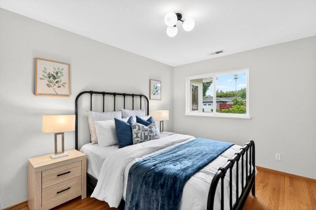 1545 Alison Avenue, Mountain View, CA 94040